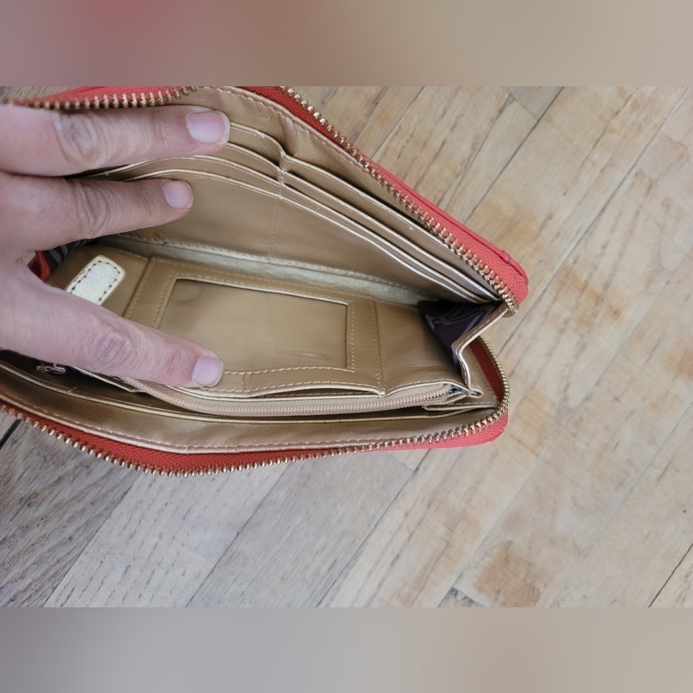 Perlina, Bright Red‎ Zip Around Wallet - Picture 5 of 9